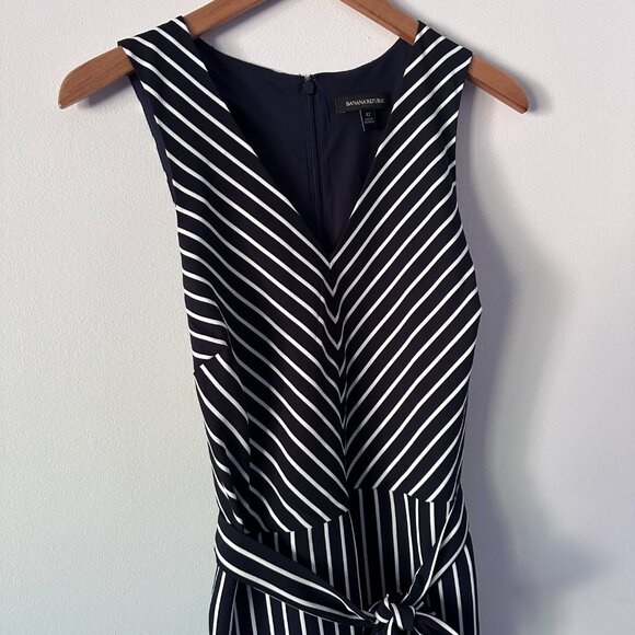 Banana Republic Wide-Leg Cropped Jumpsuit - Picture 8 of 13
